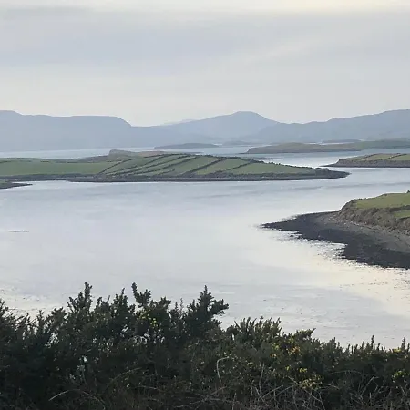 Coastal 펜션